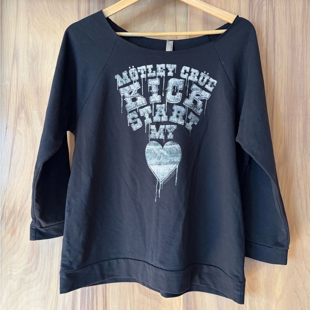 Motley Crue sweatshirt. Kickstart my Heart band shirt, Black Graphic Women's Top